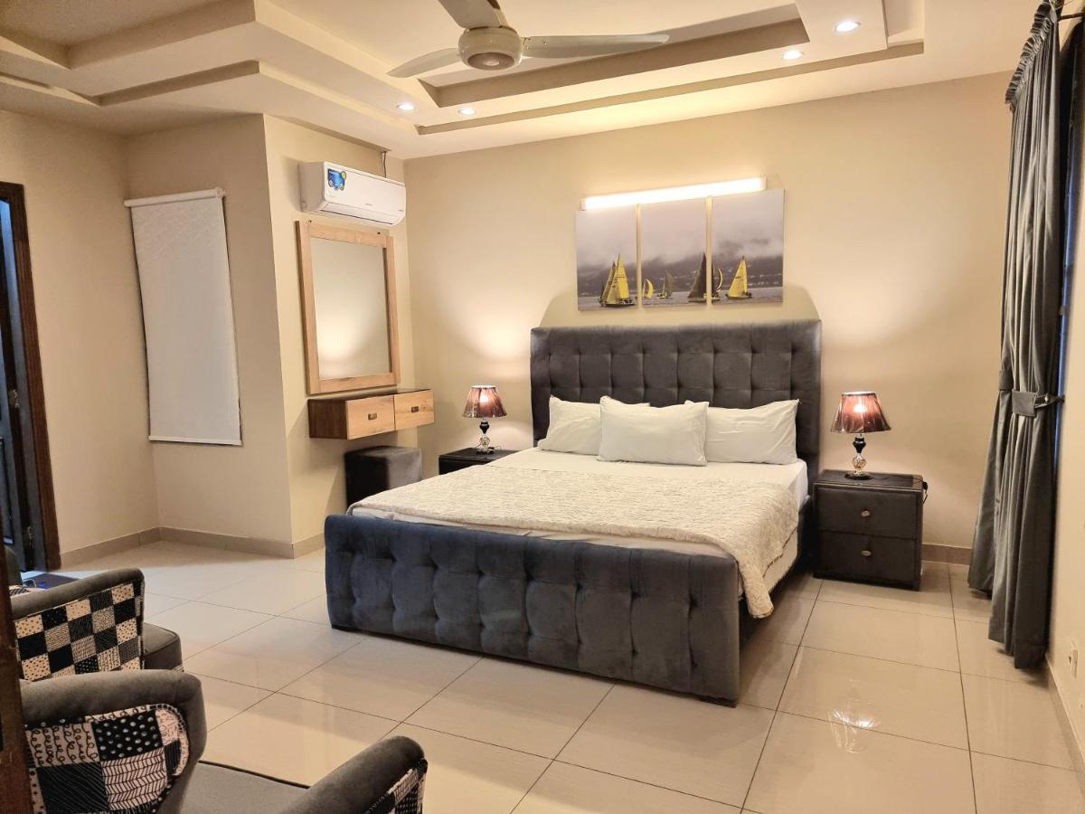 Luxurious Landing Apartments & Suites Bahria Town راوالبيندي المظهر الخارجي الصورة